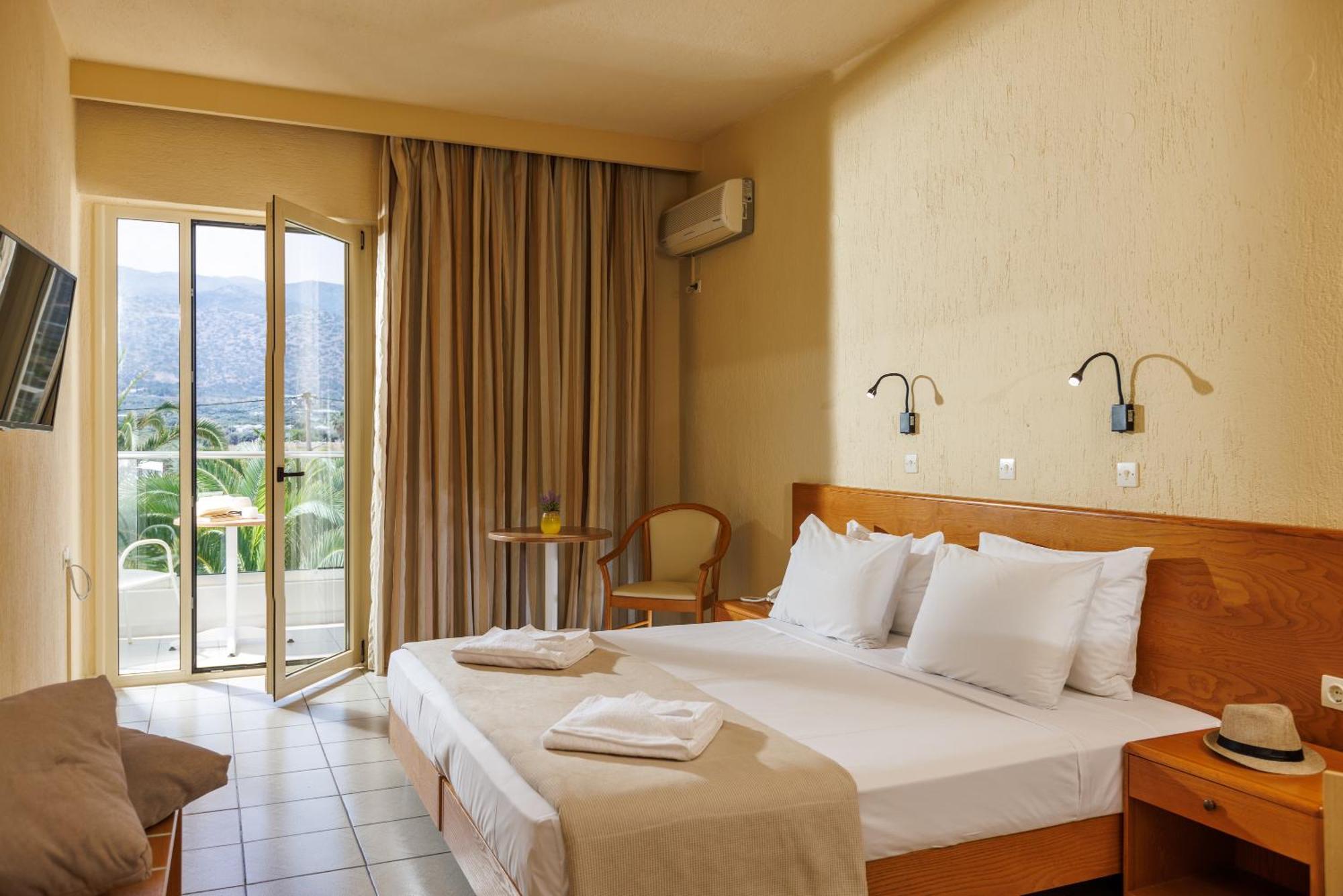 Malia Bay Beach Hotel & Bungalows Ngoại thất bức ảnh
