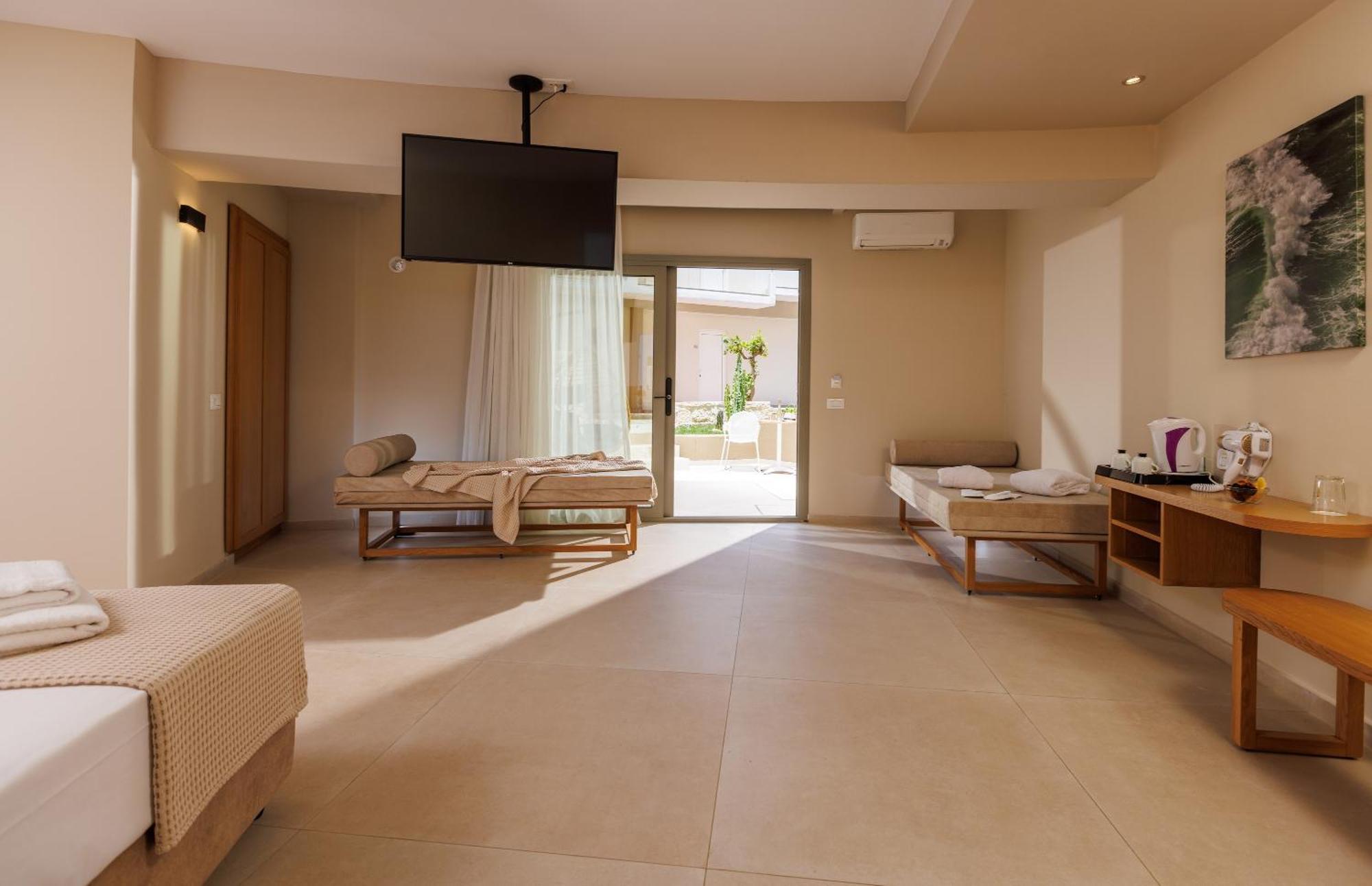 Malia Bay Beach Hotel & Bungalows Ngoại thất bức ảnh