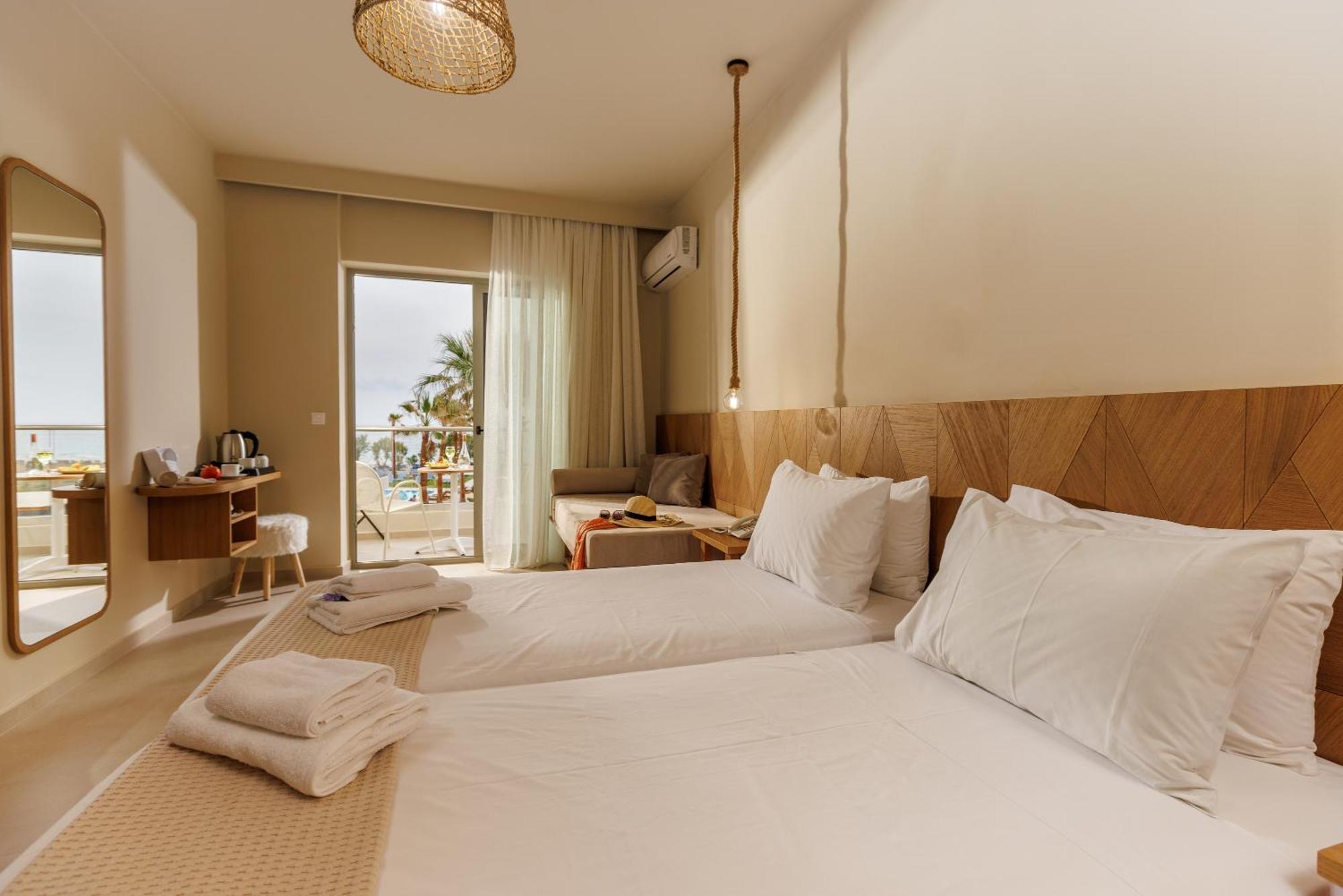 Malia Bay Beach Hotel & Bungalows Ngoại thất bức ảnh