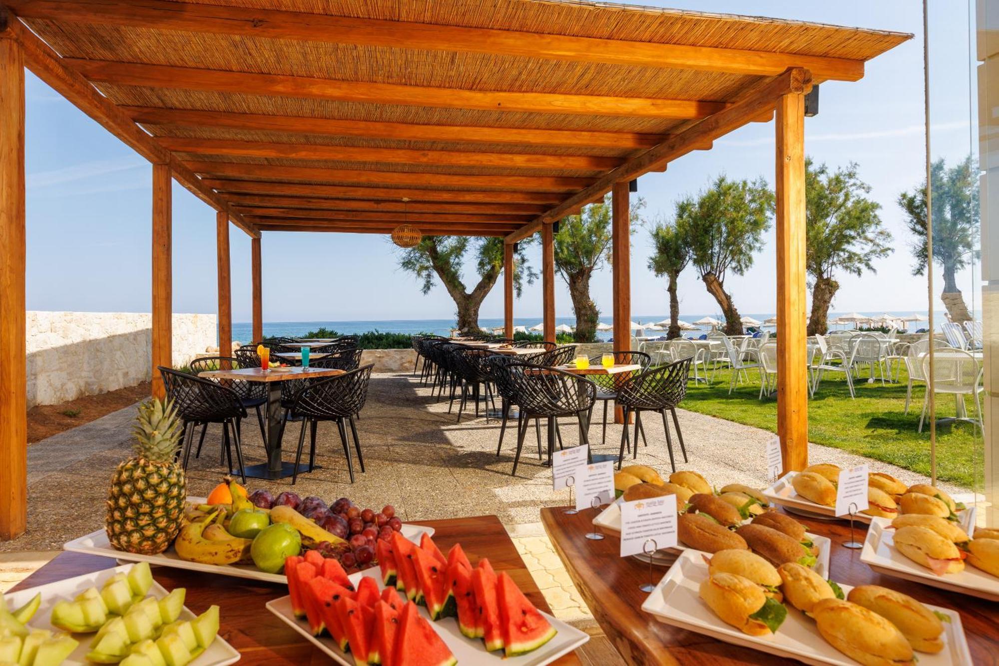 Malia Bay Beach Hotel & Bungalows Ngoại thất bức ảnh