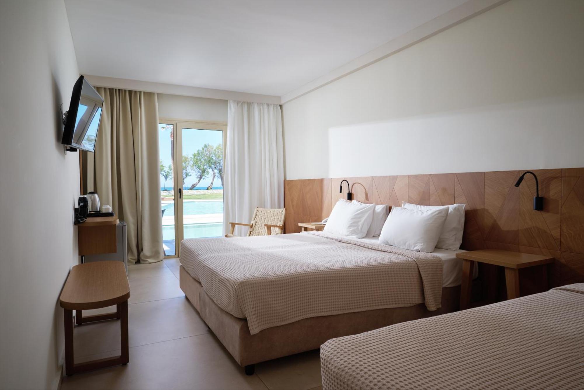 Malia Bay Beach Hotel & Bungalows Ngoại thất bức ảnh