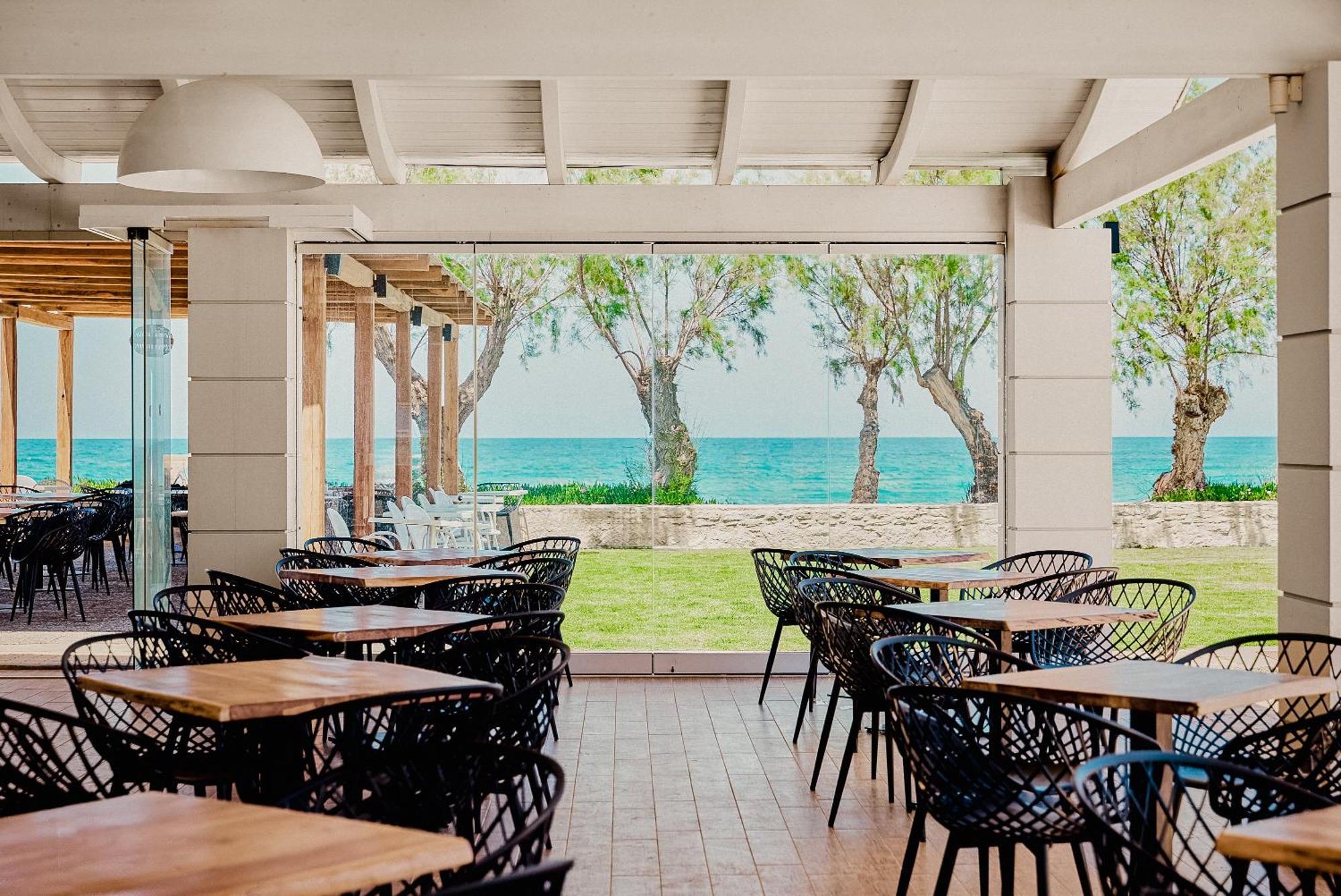 Malia Bay Beach Hotel & Bungalows Ngoại thất bức ảnh