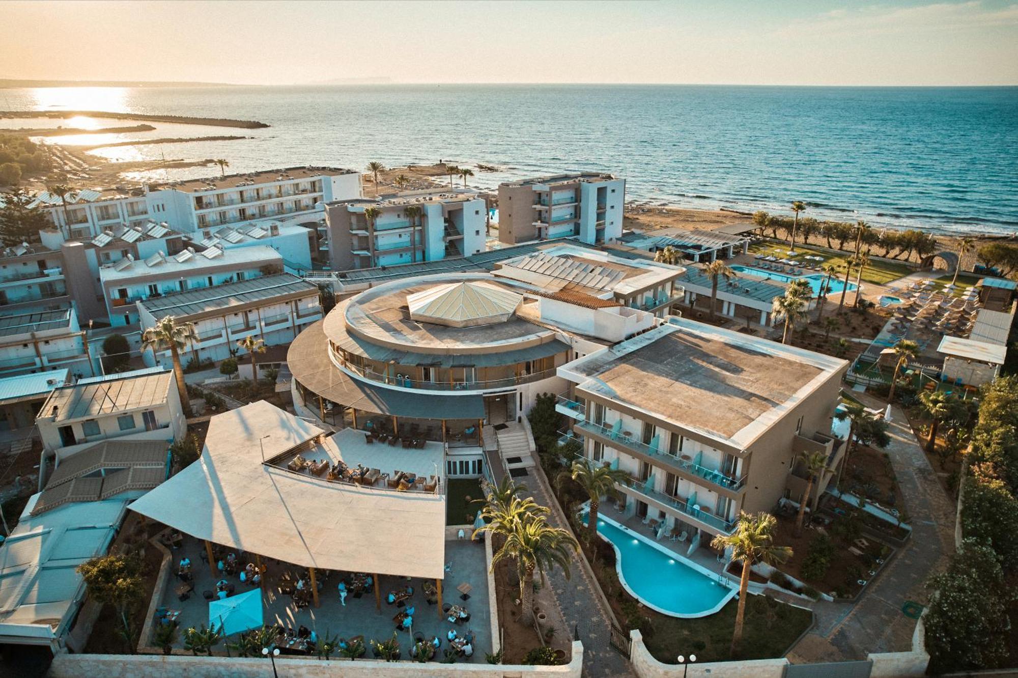 Malia Bay Beach Hotel & Bungalows Ngoại thất bức ảnh